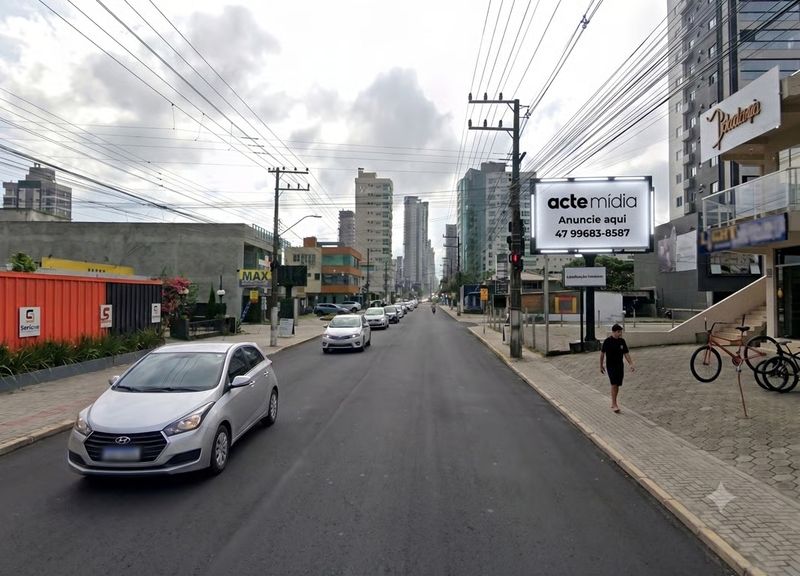 Painel frontlight na Av. Hironildo Conceição dos Santos, Pereque, Porto Belo